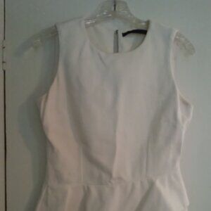 Zara Woman Sleeveless Top Small Preowned Off White SZ S Slanted Bottom